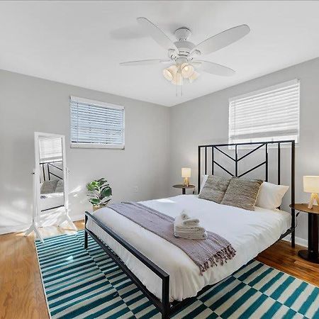 Appartamento Designed And Cozy 1Br With Parking Near Stores Tampa Esterno foto