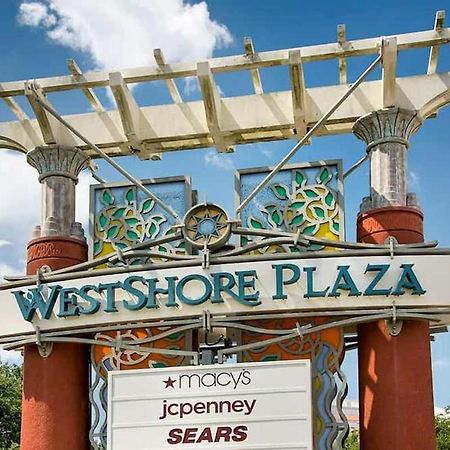Appartamento Designed And Cozy 1Br With Parking Near Stores Tampa Esterno foto