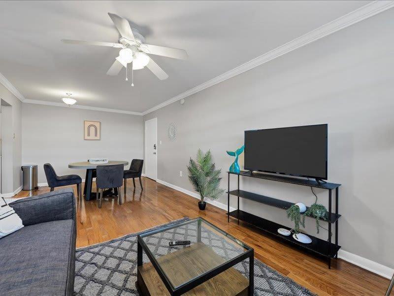 Appartamento Designed And Cozy 1Br With Parking Near Stores Tampa Esterno foto
